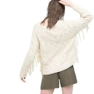 Zara Chunky Knit  Fringe Crop Sweater Cream Size Medium